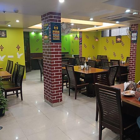 Hotel Wti Airport Grand Delhi 뉴델리 외부 사진