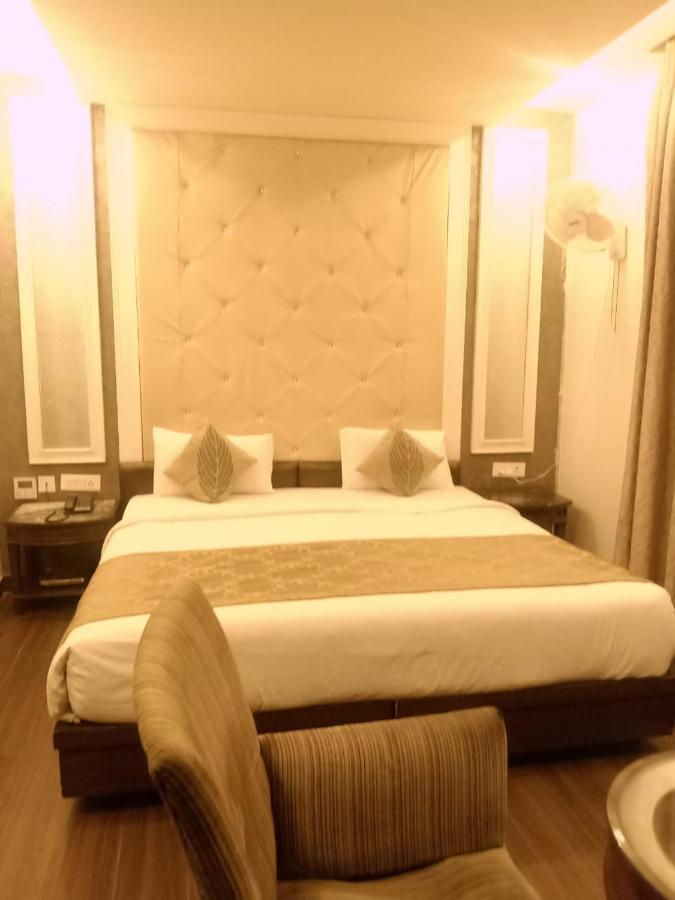 Hotel Wti Airport Grand Delhi 뉴델리 외부 사진