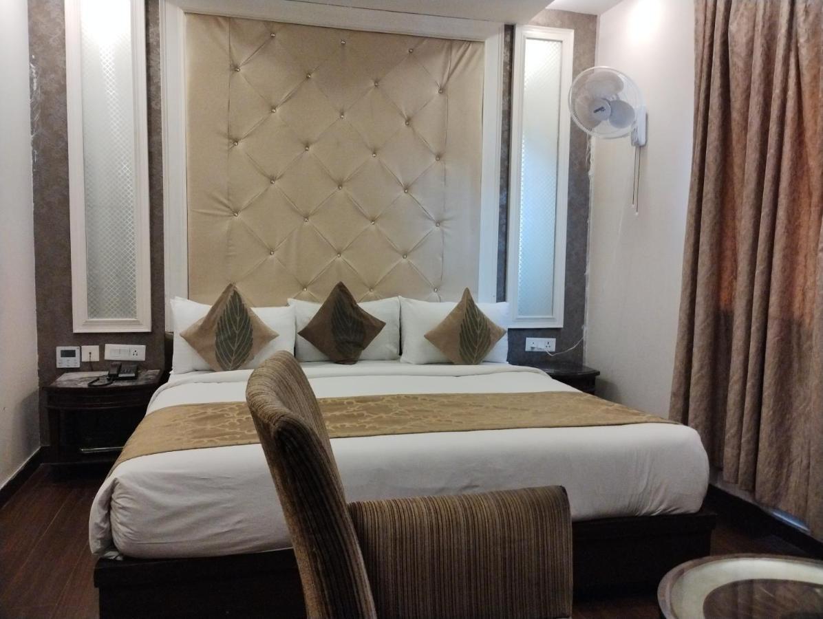 Hotel Wti Airport Grand Delhi 뉴델리 외부 사진