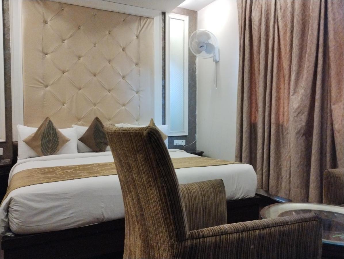 Hotel Wti Airport Grand Delhi 뉴델리 외부 사진