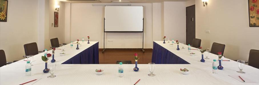 Hotel Wti Airport Grand Delhi 뉴델리 외부 사진