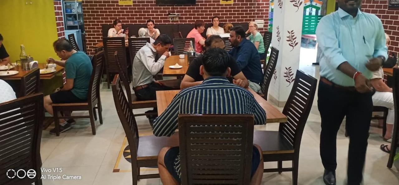Hotel Wti Airport Grand Delhi 뉴델리 외부 사진