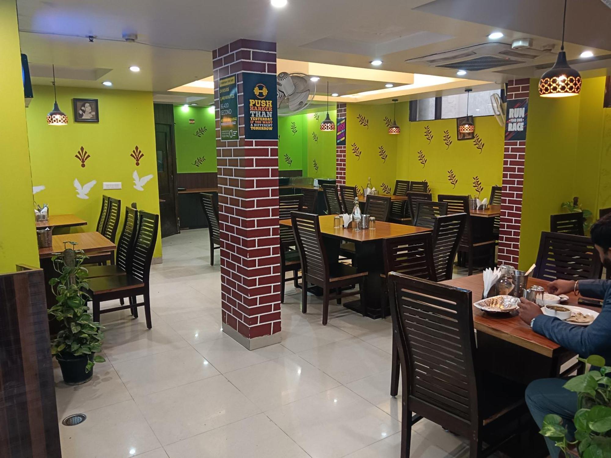 Hotel Wti Airport Grand Delhi 뉴델리 외부 사진