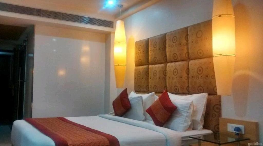 Hotel Wti Airport Grand Delhi 뉴델리 외부 사진