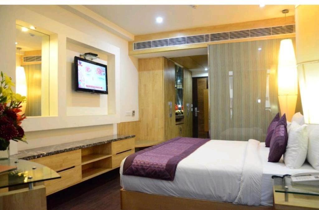 Hotel Wti Airport Grand Delhi 뉴델리 외부 사진