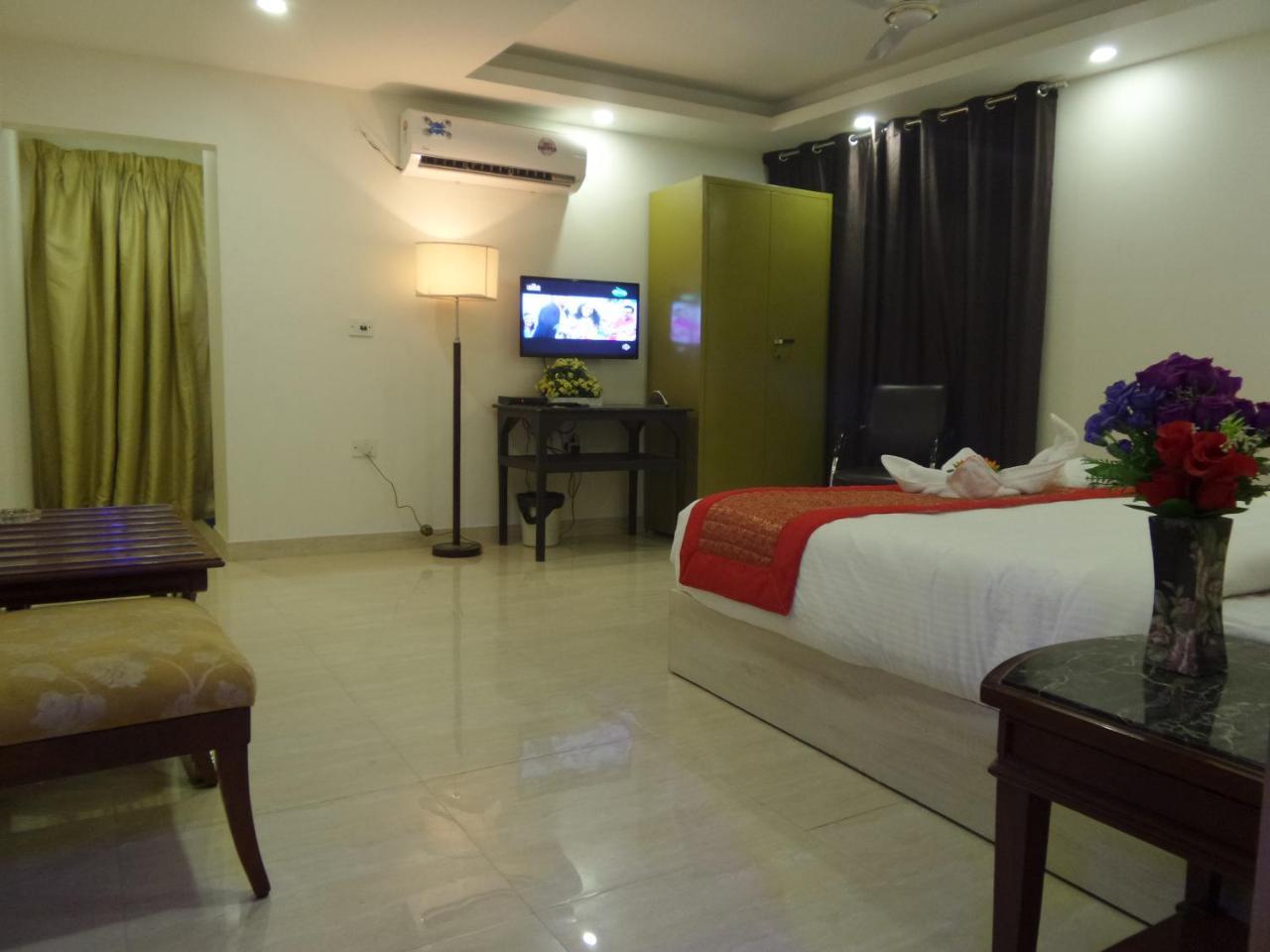 Hotel Wti Airport Grand Delhi 뉴델리 외부 사진
